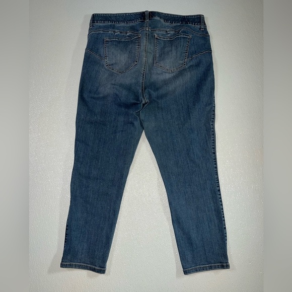 Torrid Bombshell Skinny Premium Stretch High-Rise Crop Jeans Size 18 - Picture 8 of 10